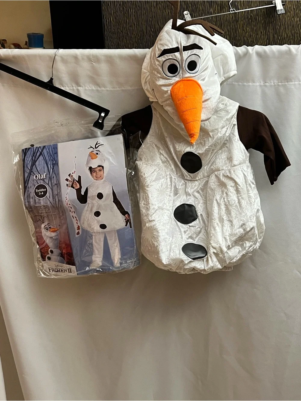 Disney Frozen II Olaf Toddler Costume Size 3-4 Halloween 3 Piece Snowman Outfit